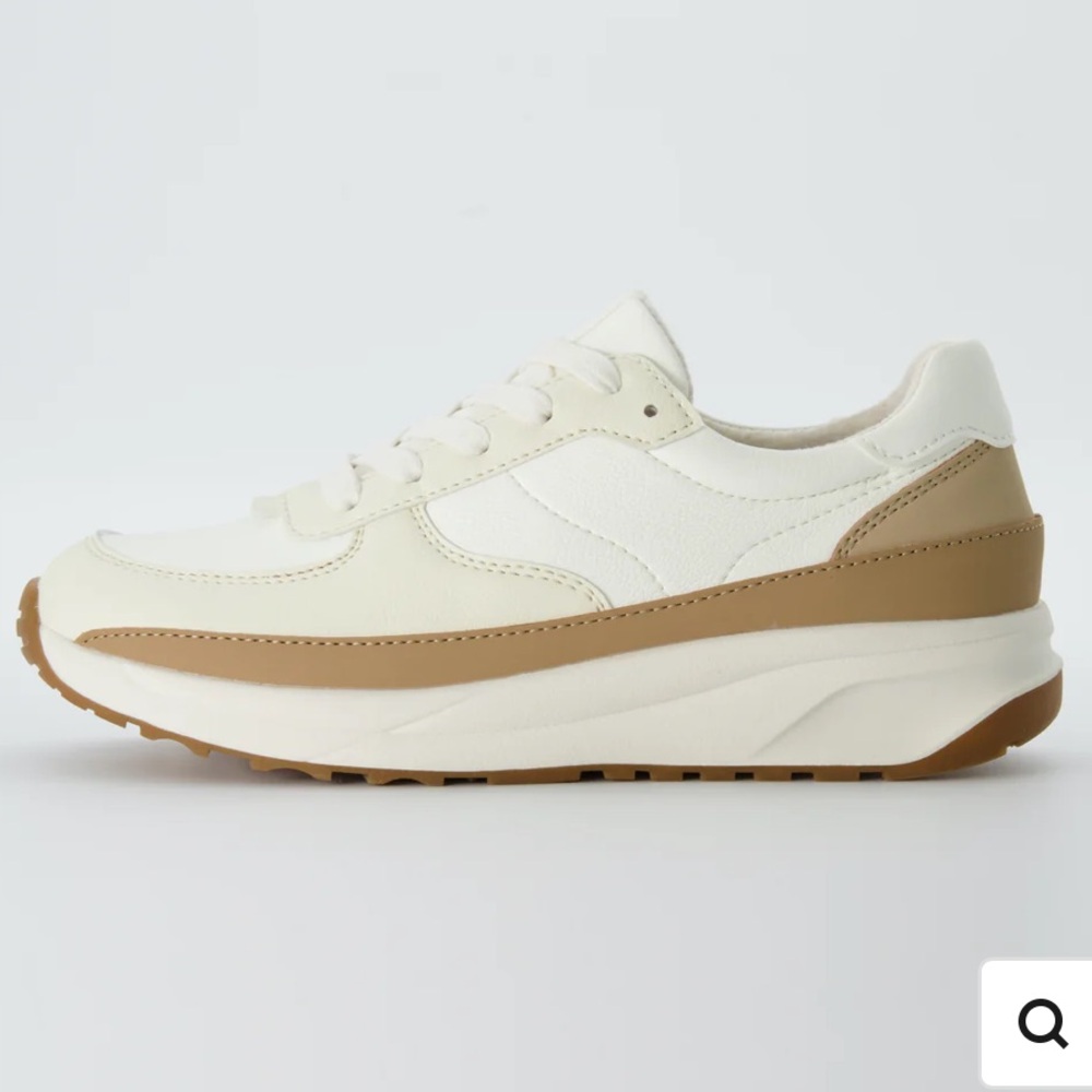Lace up sneaker - Picture 2 of 11